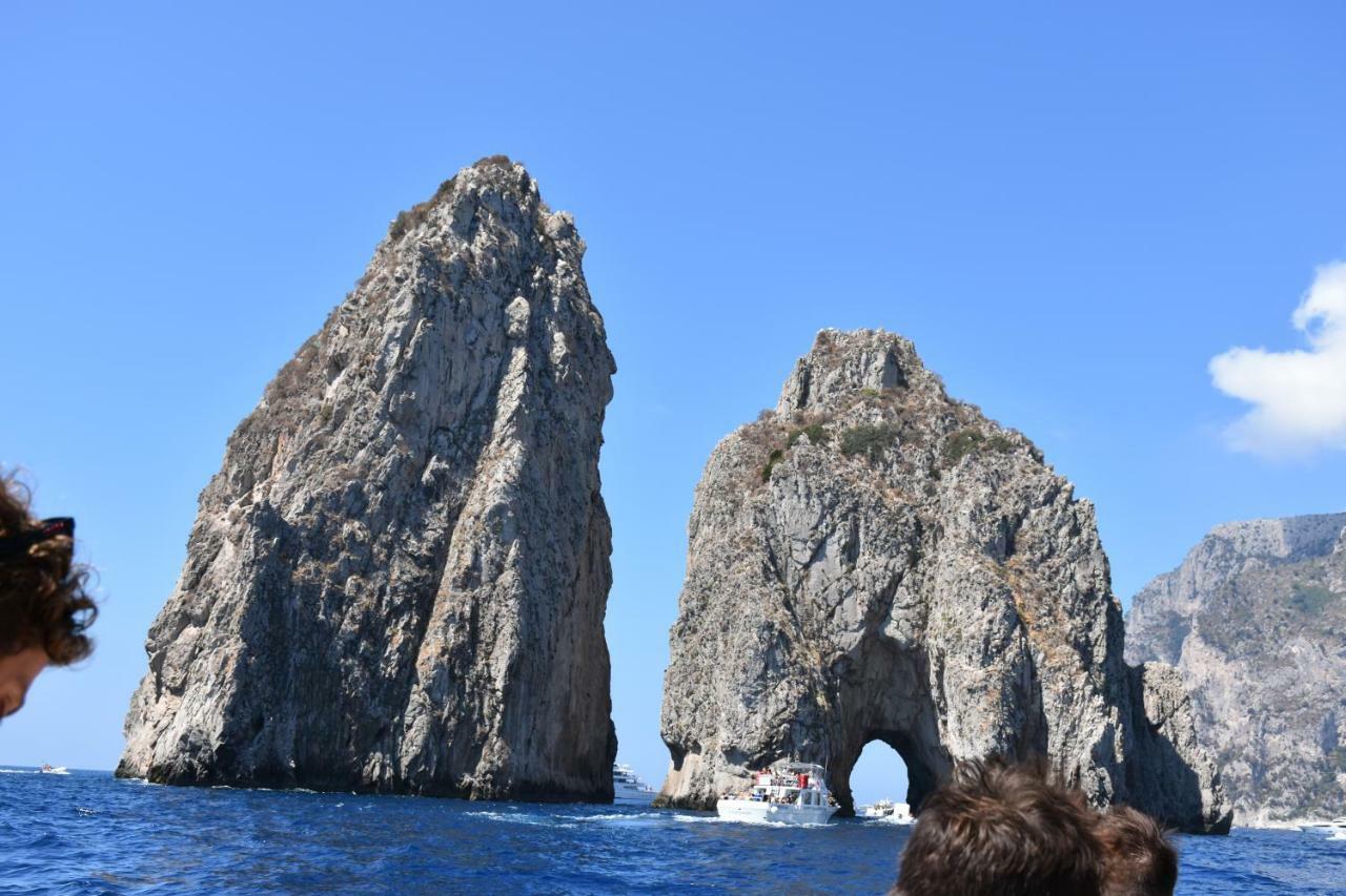 Le Suite Del Nostromo Salerno Exterior foto